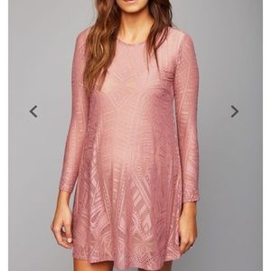 BCBGMaxAzria Rose Lace Maternity Dress NWT size M